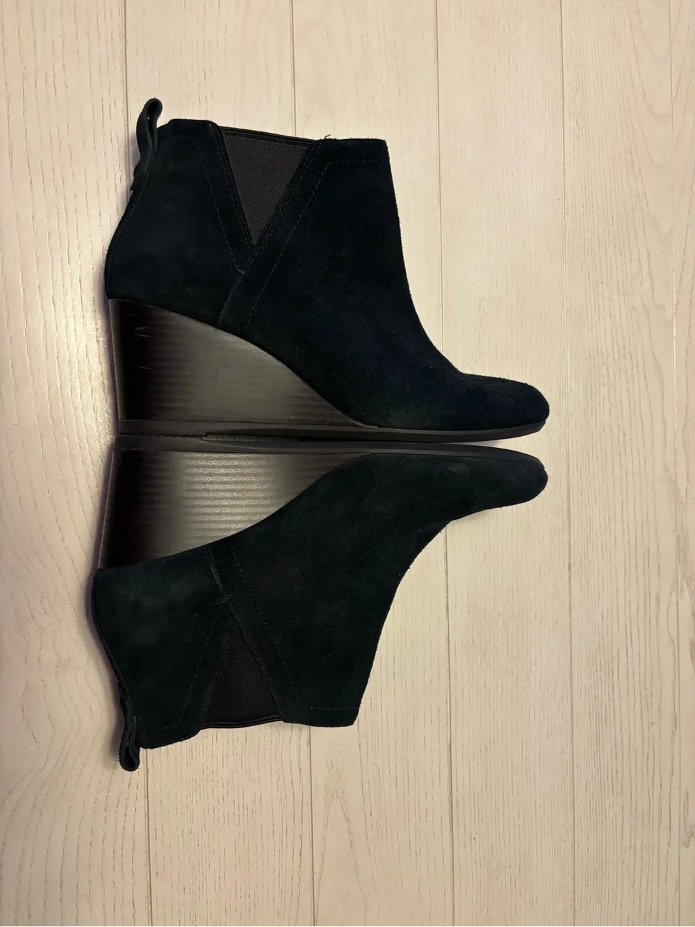 Vionic Paloma side wedge bootie